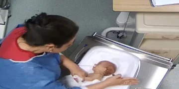 Kuvözde hemşire şiddeti Deniz’i engelli bıraktı