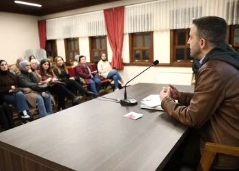 Sosyal medya ünlülerine uyuşturucu ve fuhuş gözaltısı