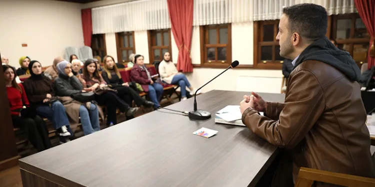 Sosyal medya ünlülerine uyuşturucu ve fuhuş gözaltısı