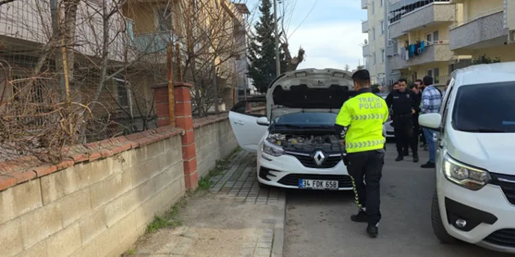 Bursa’da “dur” ihtarına uymayan çakarlı araca ceza