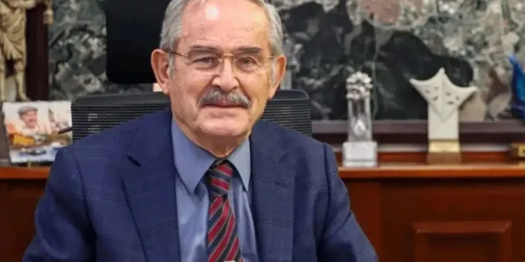 Büyükerşen için siyasi yasak ve hapis istemi