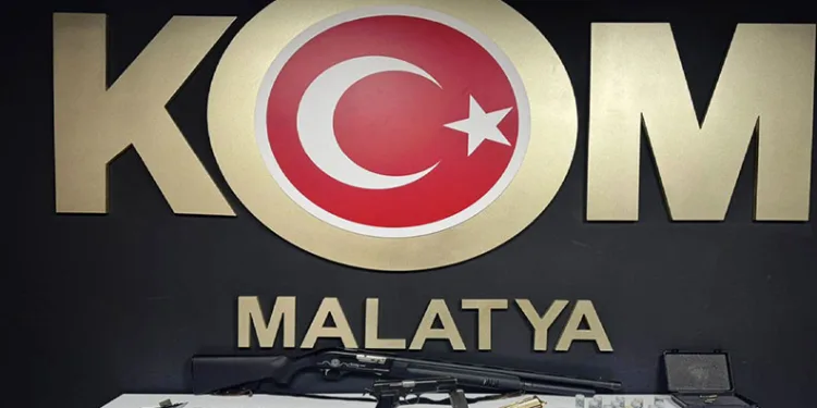 Malatya’da kaçak silah operasyonu: 4 gözaltı