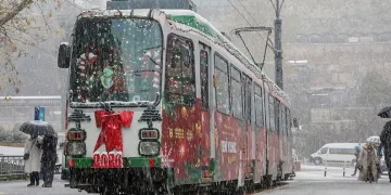 Bursa’da yeni yıl coşkusu nostaljik tramvayla yaşanıyor