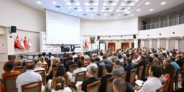 BTSO Akademi iş dünyasının dönüşümüne rehberlik ediyor
