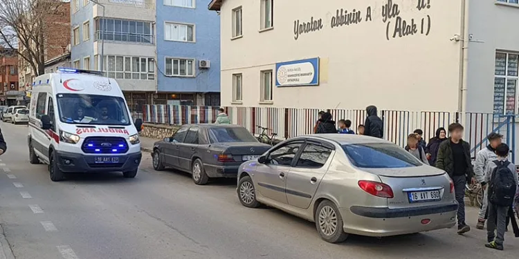 İnegöl’de bıçaklı kavga: 1 yaralı