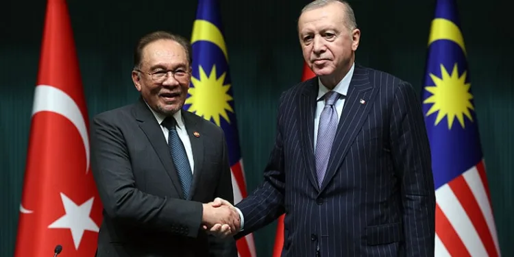 Türkiye ile Malezya arasında stratejik iş birliği derinleşiyor