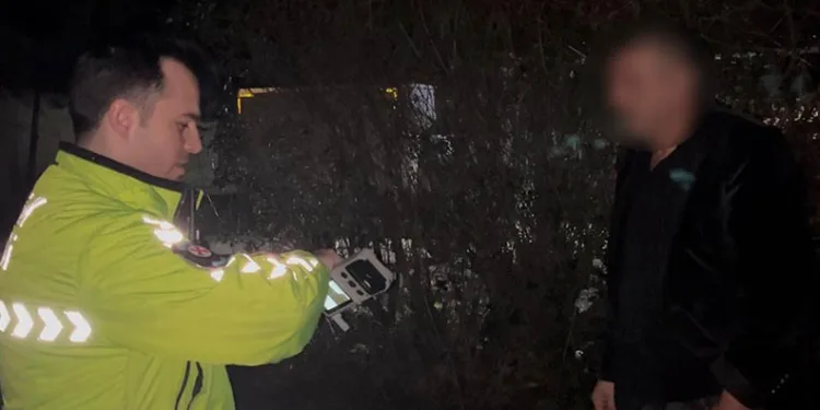 Bursa’da trafik polisinin alkollü sürücüyle imtihanı