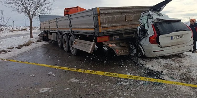 Buzlanma kazaya neden oldu, Sivaslı iş adamı kazada öldü