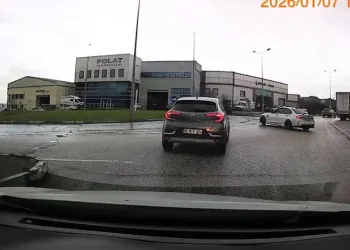 Bursa’da cadde ortasında driftin bedeli 58 bin lira oldu