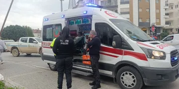 Manavgat’ta motosiklet devrildi: 1 yaralı