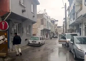 Bursa’da boşanma aşamasındaki eşini silahla vurdu