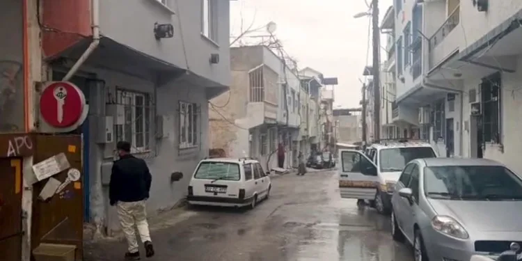 Bursa’da boşanma aşamasındaki eşini silahla vurdu