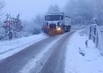 Bursa Büyükşehir’den kar mesaisi