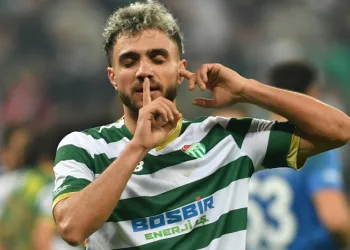 Bursaspor puan farkını açtı