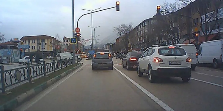 Bursa’da kırmızı ışık ihlali kaza getiriyordu