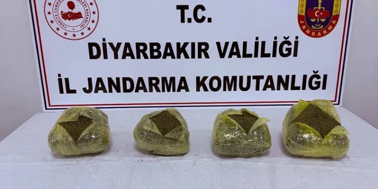 Diyarbakır’da 28 kilo esrar ele geçirildi