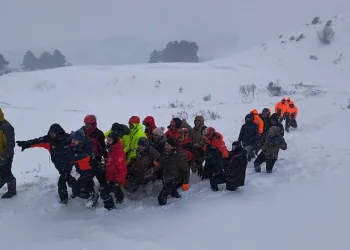 Çığ altında kalan çobanlardan birinin daha cansız bedeni bulundu