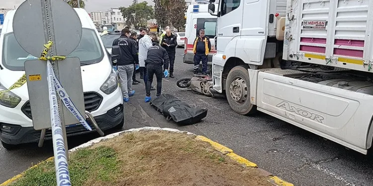 Şanlıurfa’da tır ile motosiklet çarpıştı: 1 ölü