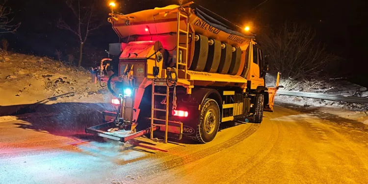 Kar yağışı Osmangazi’de hayatı aksatmadı