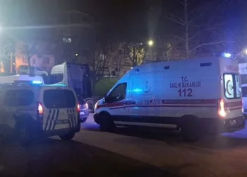 Bursa’da bıçaklı kavga: 2 yaralı