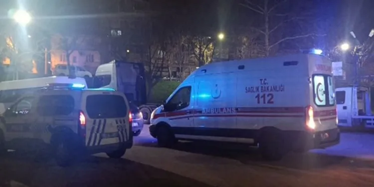Bursa’da bıçaklı kavga: 2 yaralı