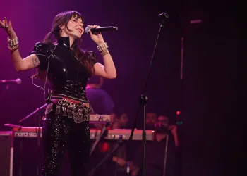 Bursa’da Gaye Su Akyol ile müzik dolu gece