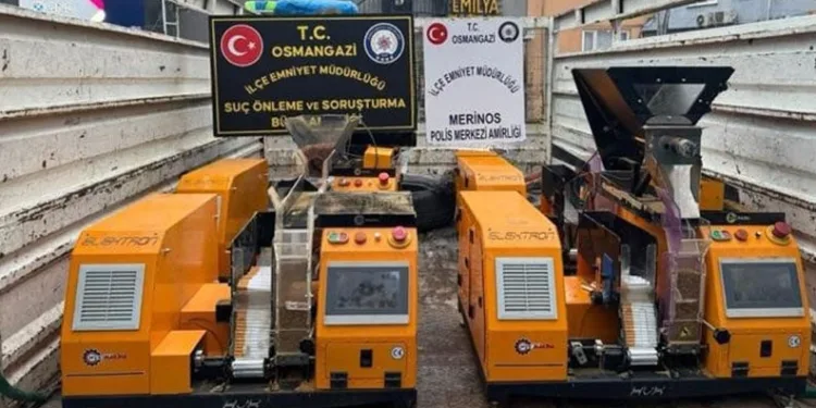 Bursa’da 87 bin 400 adet kaçak makaron ele geçirildi