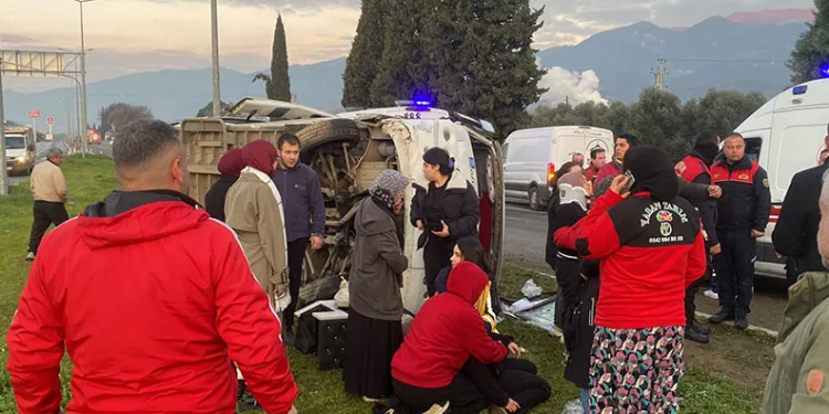 Buzlanan yolda can pazarı