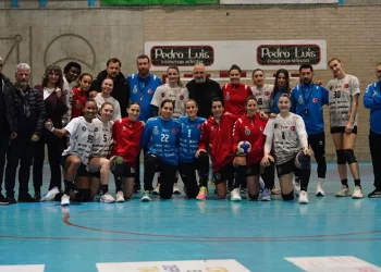 Bursa Büyükşehir Belediyespor Avrupa’da çeyrek final kapısını araladı