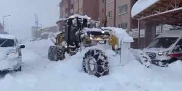 Şırnak’ta kar kalınlığı 2 metreyi geçti