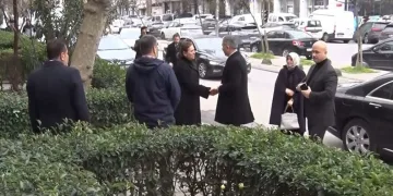 Bakan Yerlikaya’dan Atlas Çağlayan’ın ailesine taziye ziyareti