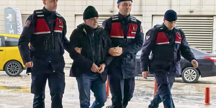 Bursa’da 13 yıl hapis cezasıyla aranan şüpheli yakalandı