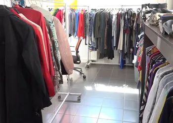 Nilüfer’de ‘Giymiyorsan Giydir’ dayanışması büyüyor