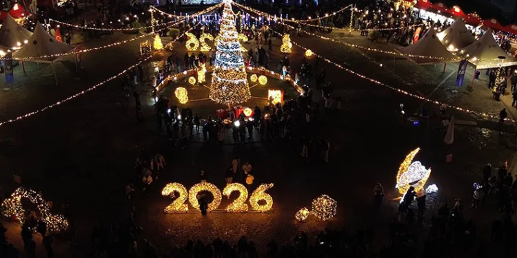 Bursa Yeni Yıl Meydanı’nda yılbaşı coşkusu