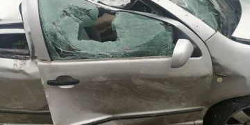 Otomobil şarampole yuvarlandı: 1 ölü 3 yaralı
