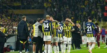 Fenerbahçe, evinde 3. kez puan kaybetti