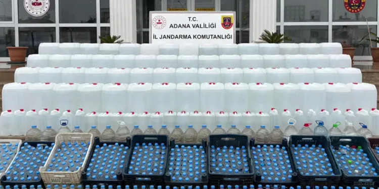 Adana’da 2 bin 495 litre sahte alkol ele geçirildi