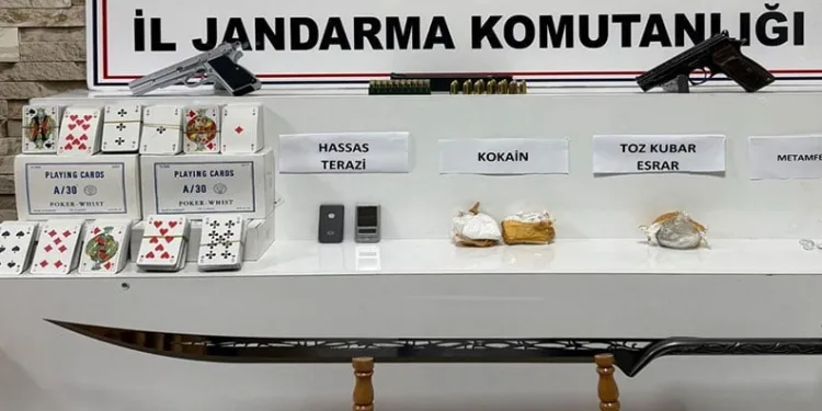 Diyarbakır’da uyuşturucu operasyonu: 6 gözaltı