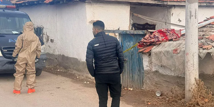 Ankara’da boya faciası! 7 tarım işçisi ve 1 bebek zehirlendi