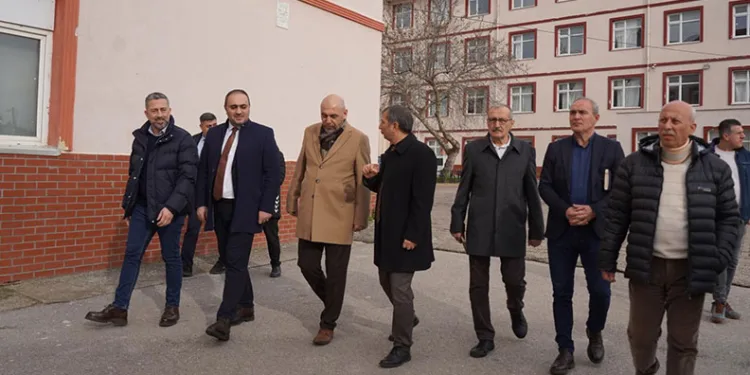 Çanakkale Boğazı gemi geçişlerine kapatıldı