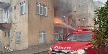 Ankara’da özel reçeteye tabi ilaçları kanuna aykırı yöntemlerle toplayıp satmaya hazırlanan 2 şüpheli tutuklandı