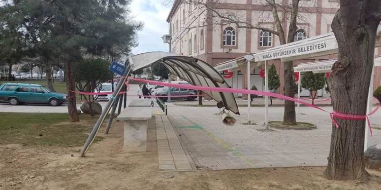 Bursa Büyükşehir, şiddetli rüzgara karşı teyakkuzda