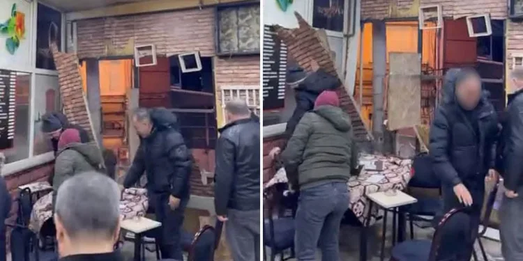 Bursa’da ilginç anlar: Çöken duvara rağmen oyun sürdürdüler