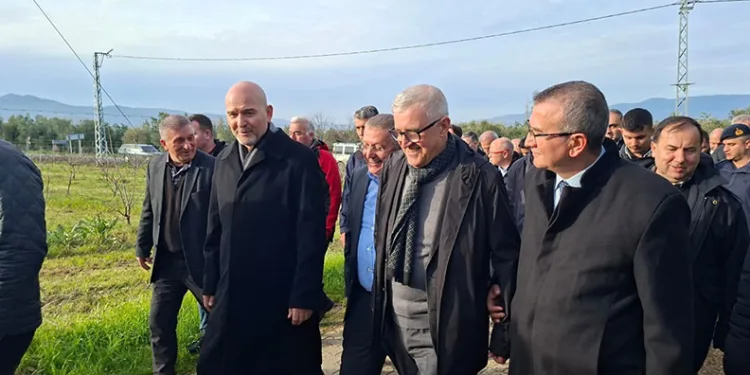 Süleyman Soylu, başdanışmanının ağabeyinin cenazesine katıldı