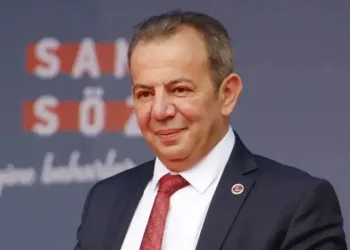 Tanju Özcan gözaltına alındı