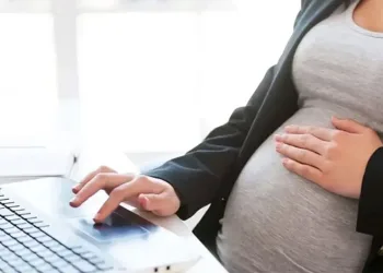 Doğum izni 24 haftaya uzatılıyor: Teklif meclis yolunda