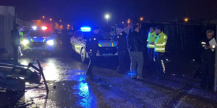 Bursa’da istediği ile evlenen kadın lokma dağıttı