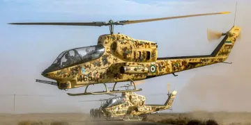 İran’da askeri helikopter düştü