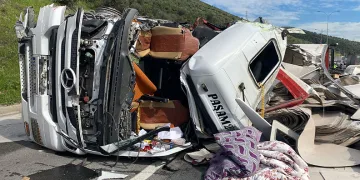 Teravih namazına giderken kazada hayatını kaybetti, kaza anı kamerada