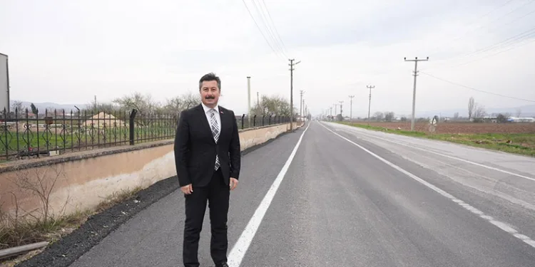 Motosiklet yayaya çarptı: 2 yaralı